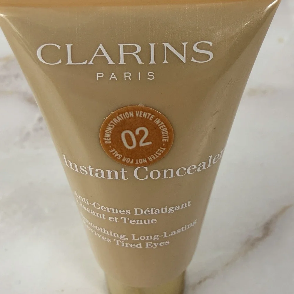 Clarins Instant Concealer #02 - Full Size 15mL / 0.5 Oz.